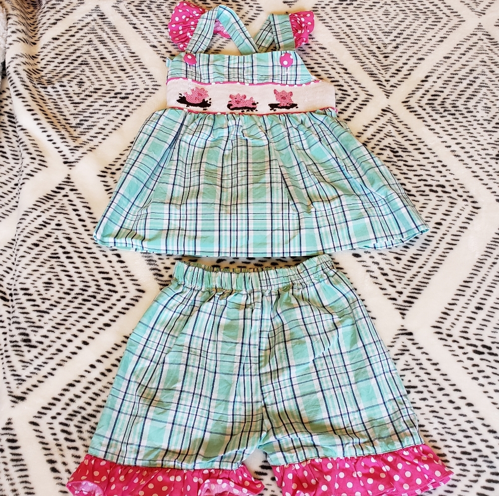 Smocked Short Set // Pigs in Puddles